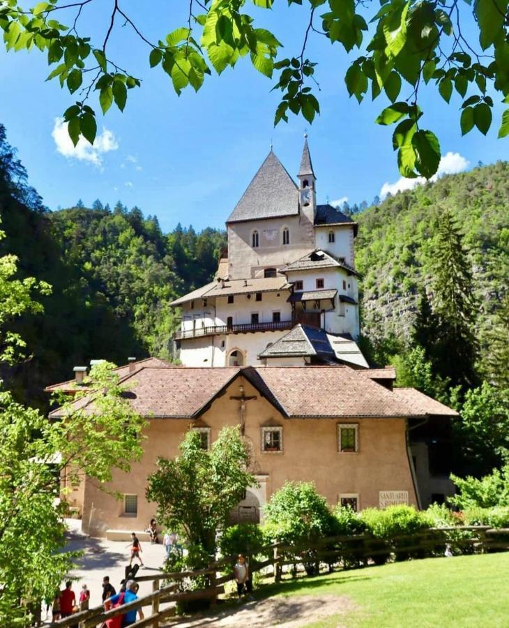 Casa Vacanze Rosa Brez ภายนอก รูปภาพ