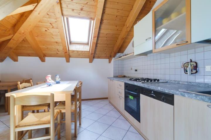 Casa Vacanze Rosa Brez ภายนอก รูปภาพ
