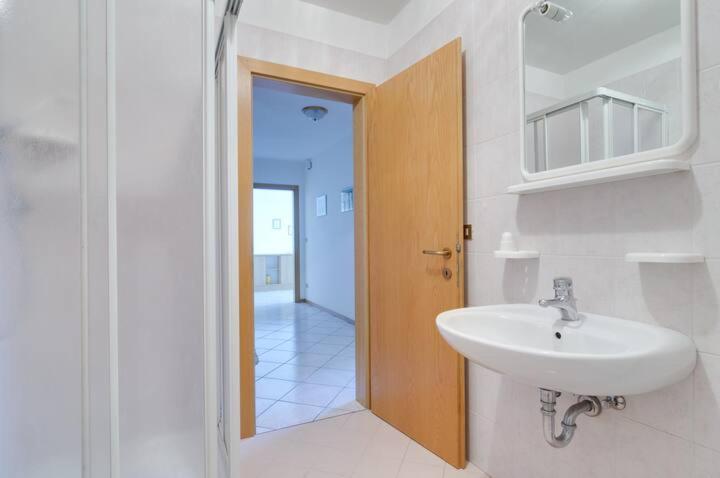Casa Vacanze Rosa Brez ภายนอก รูปภาพ